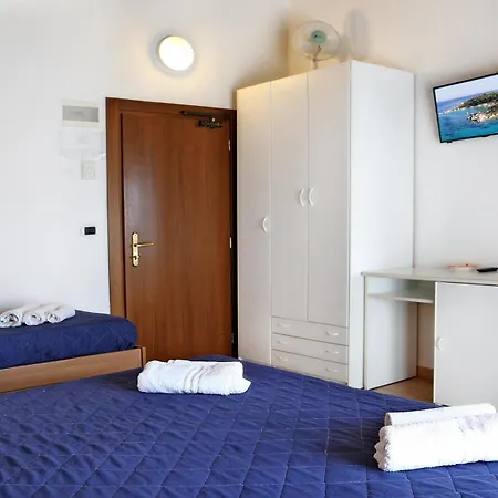 Hotel Edera - In Pieno Centro A Pochi Passi Dal Mare