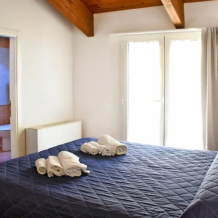 Edera - In Pieno Centro A Pochi Passi Dal Mare