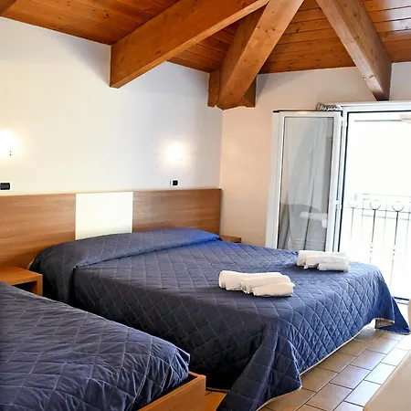 Edera - In Pieno Centro A Pochi Passi Dal Mare Hotel *