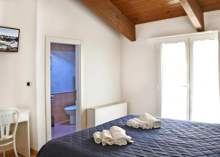 Edera - In Pieno Centro A Pochi Passi Dal Mare Otel