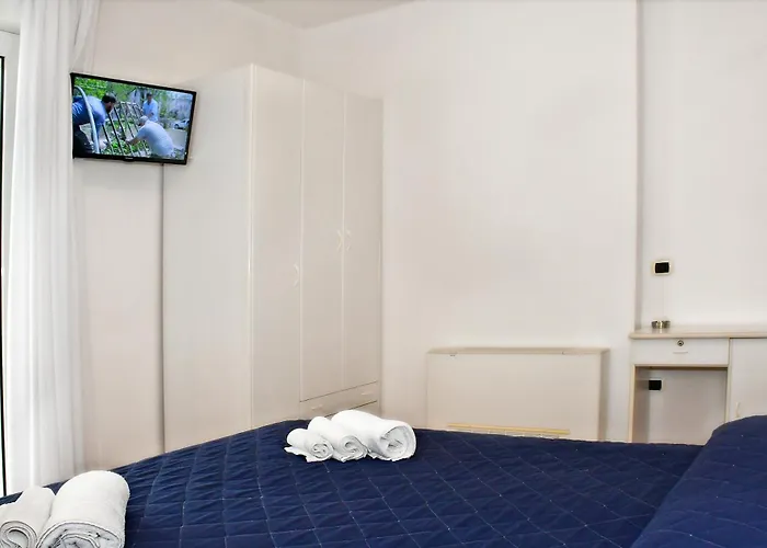 Otel Edera - In Pieno Centro A Pochi Passi Dal Mare Riccione