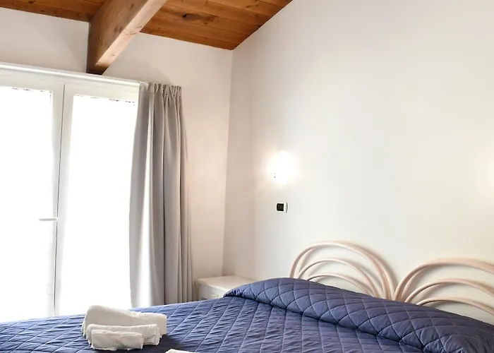 Edera - In Pieno Centro A Pochi Passi Dal Mare Otel *
