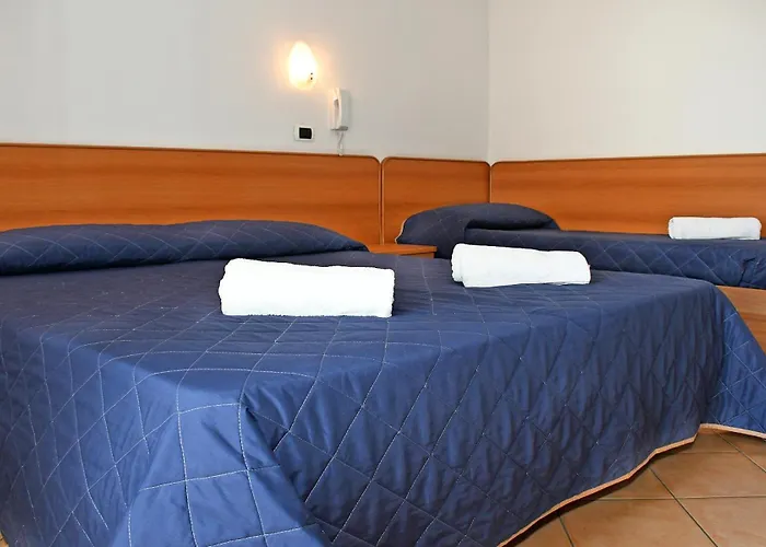 Otel Edera - In Pieno Centro A Pochi Passi Dal Mare