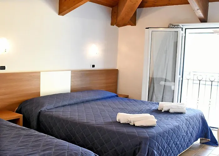 Edera - In Pieno Centro A Pochi Passi Dal Mare Otel *