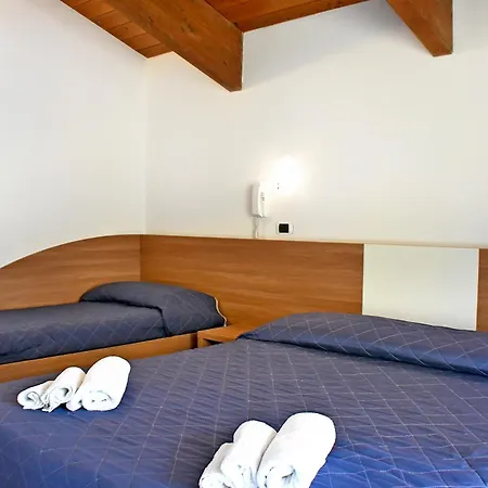 Edera - In Pieno Centro A Pochi Passi Dal Mare Hotel Riccione