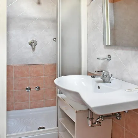 Edera - In Pieno Centro A Pochi Passi Dal Mare Hotel *