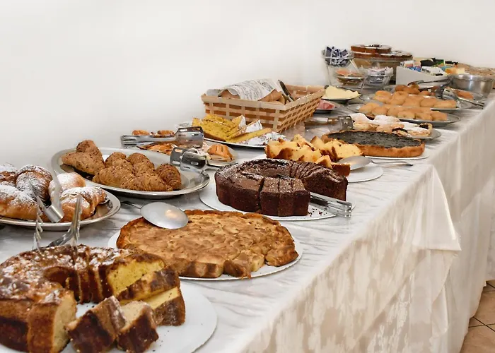 Edera - In Pieno Centro A Pochi Passi Dal Mare * ריצ'יונה