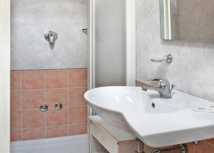 Edera - In Pieno Centro A Pochi Passi Dal Mare Hotel *